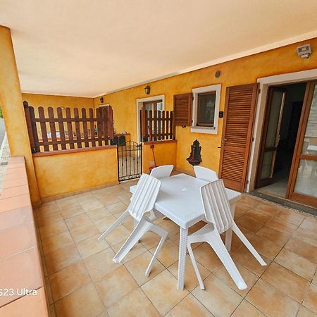 Residence Il Vento E Il Mare Палау Екстериор снимка