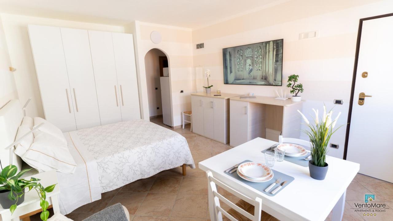 Residence Il Vento E Il Mare Палау Екстериор снимка