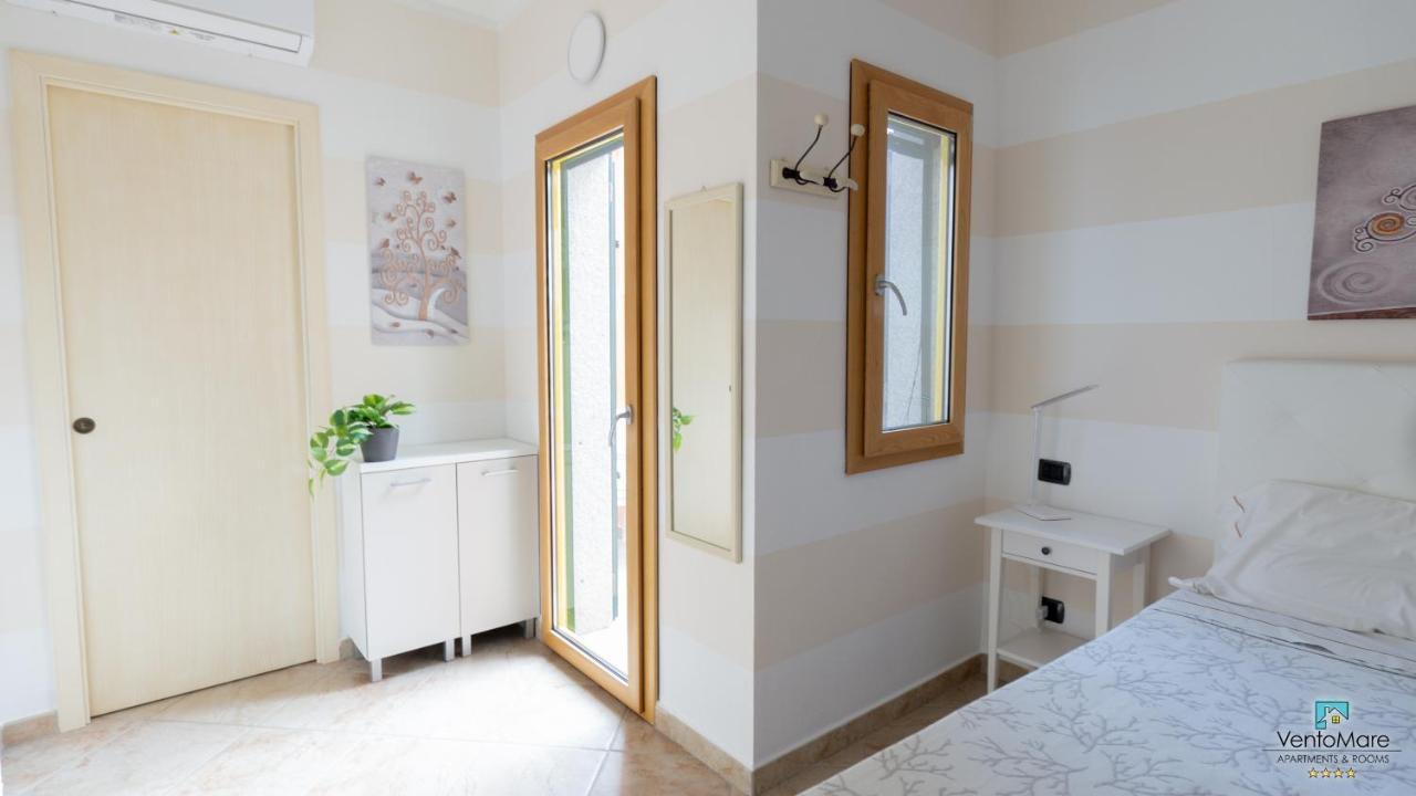 Residence Il Vento E Il Mare Палау Екстериор снимка